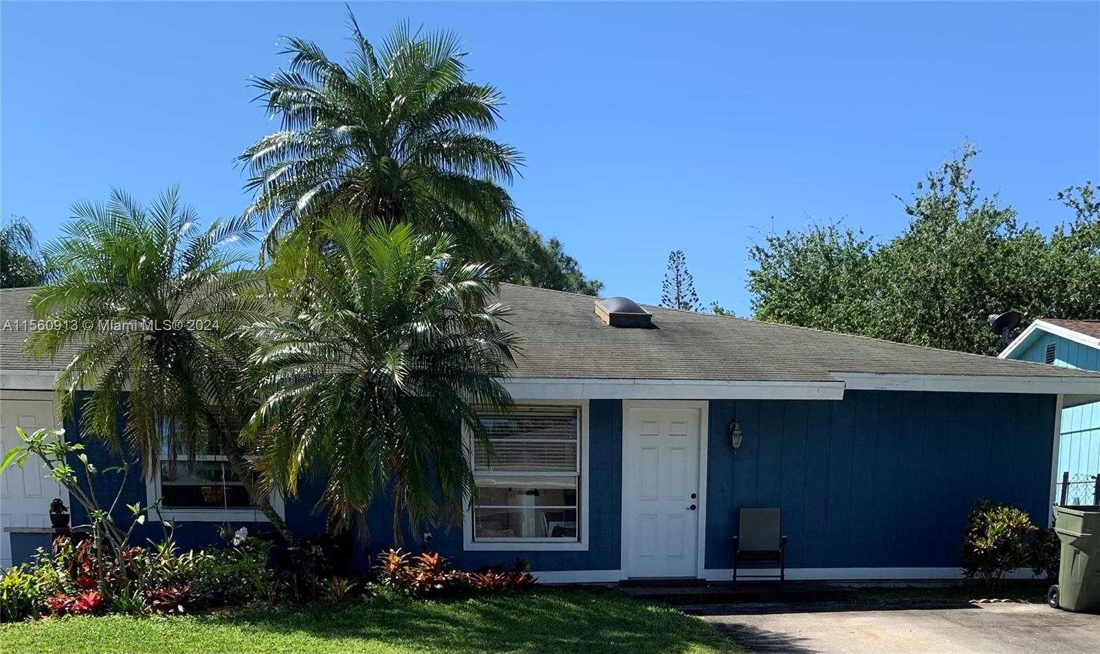 4464 Southeast Village Road Stuart, FL 34997 - Photo 2 of 16 Gallery Image 2