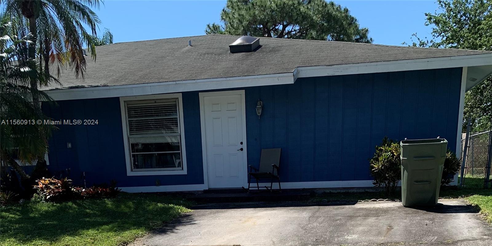 4464 Southeast Village Road Stuart, FL 34997 - Photo 3 of 16 Gallery Image 3