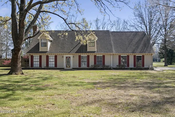 $399,000 | 2915 Barrett Street, Southaven, MS 38672