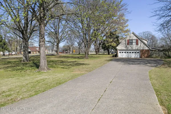$399,000 | 2915 Barrett Street, Southaven, MS 38672