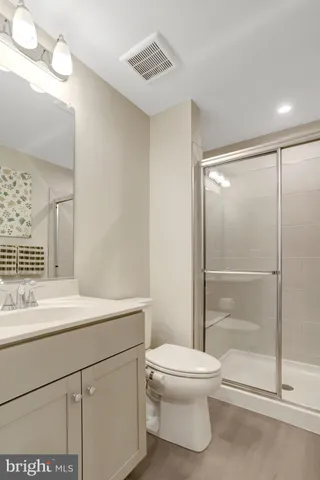 a view of a building with sky view