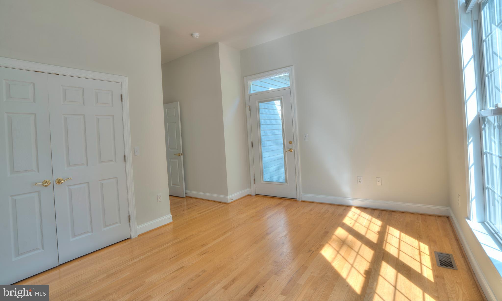 4300 Pinetree Road Rockville, MD 20853 - Photo 31 of 50 a view of an empty room and window