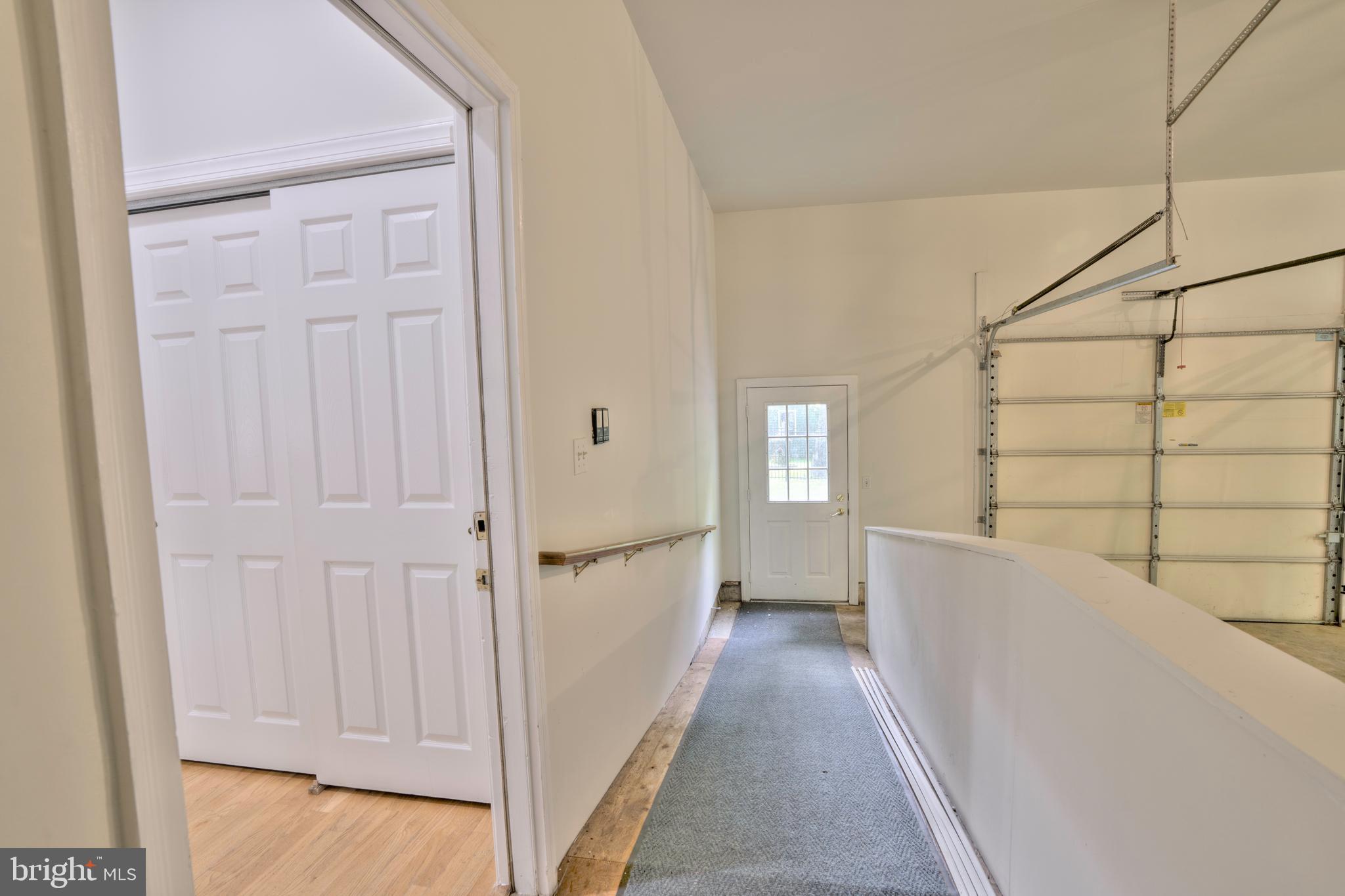 4300 Pinetree Road Rockville, MD 20853 - Photo 38 of 50 a view of a bathroom