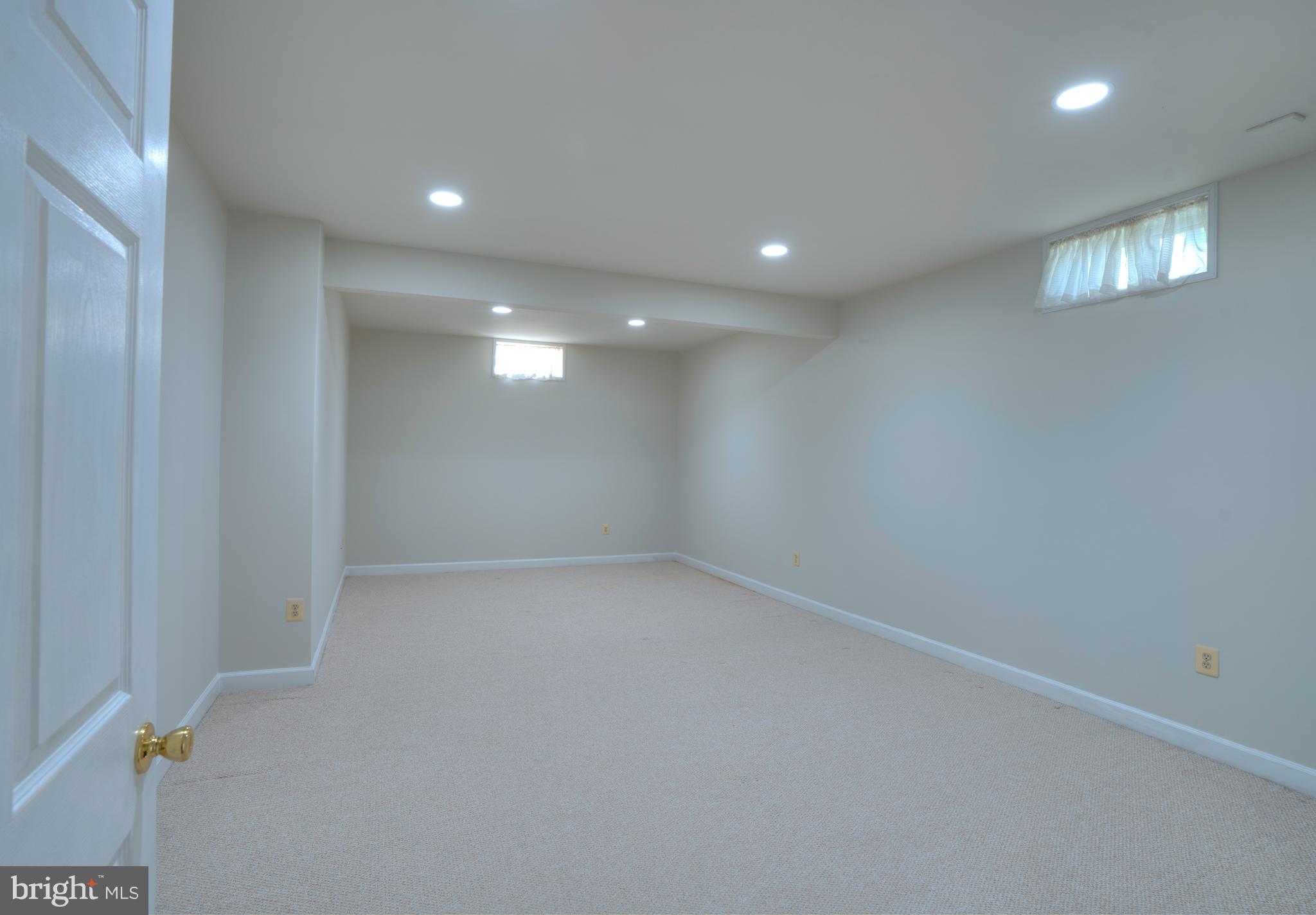 4300 Pinetree Road Rockville, MD 20853 - Photo 47 of 50 a view of an empty room