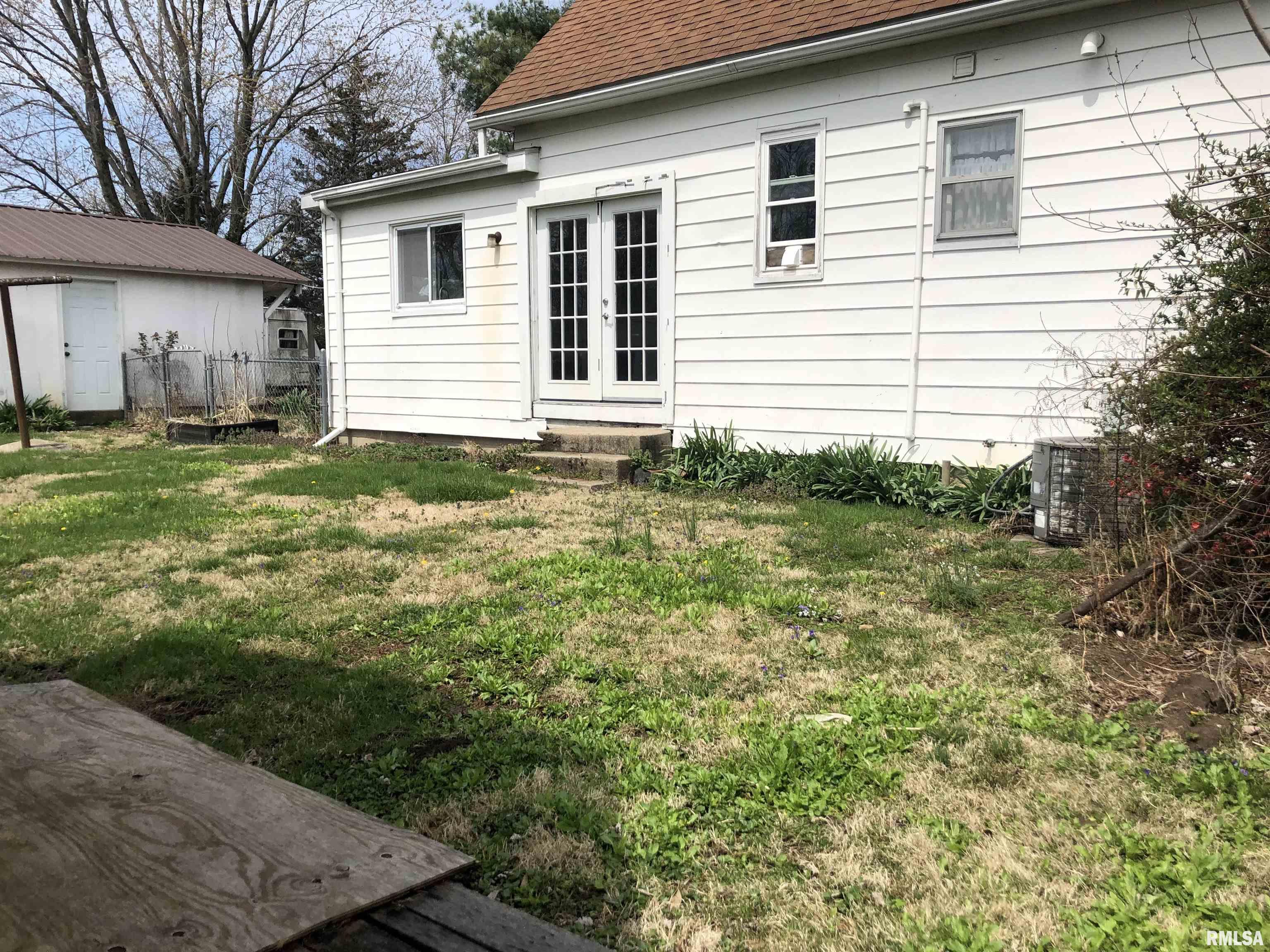 12822 East Bethel Road Mount Vernon, IL 62864 - Photo 11 of 38 Gallery Image 11