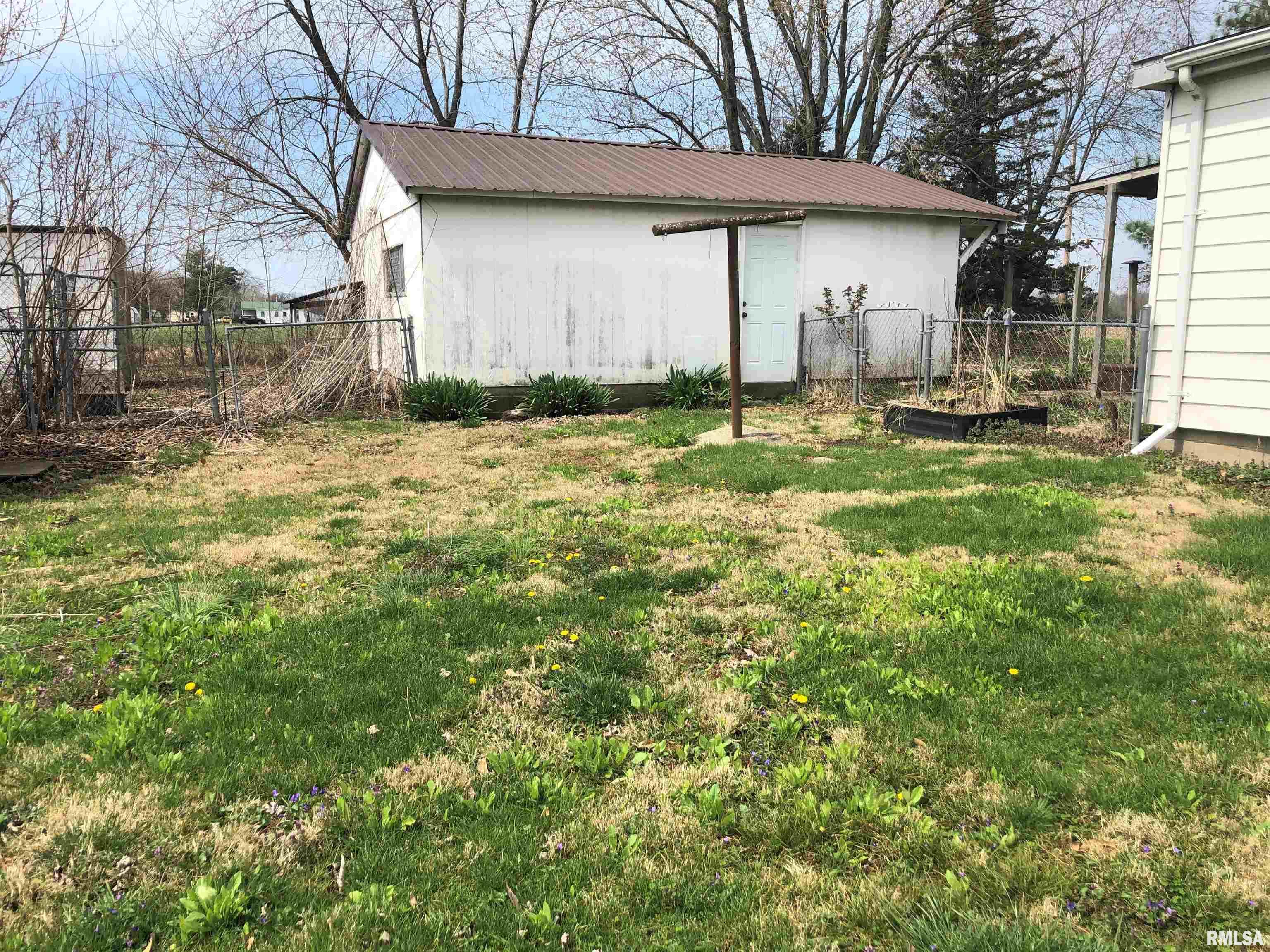 12822 East Bethel Road Mount Vernon, IL 62864 - Photo 12 of 38 Gallery Image 12