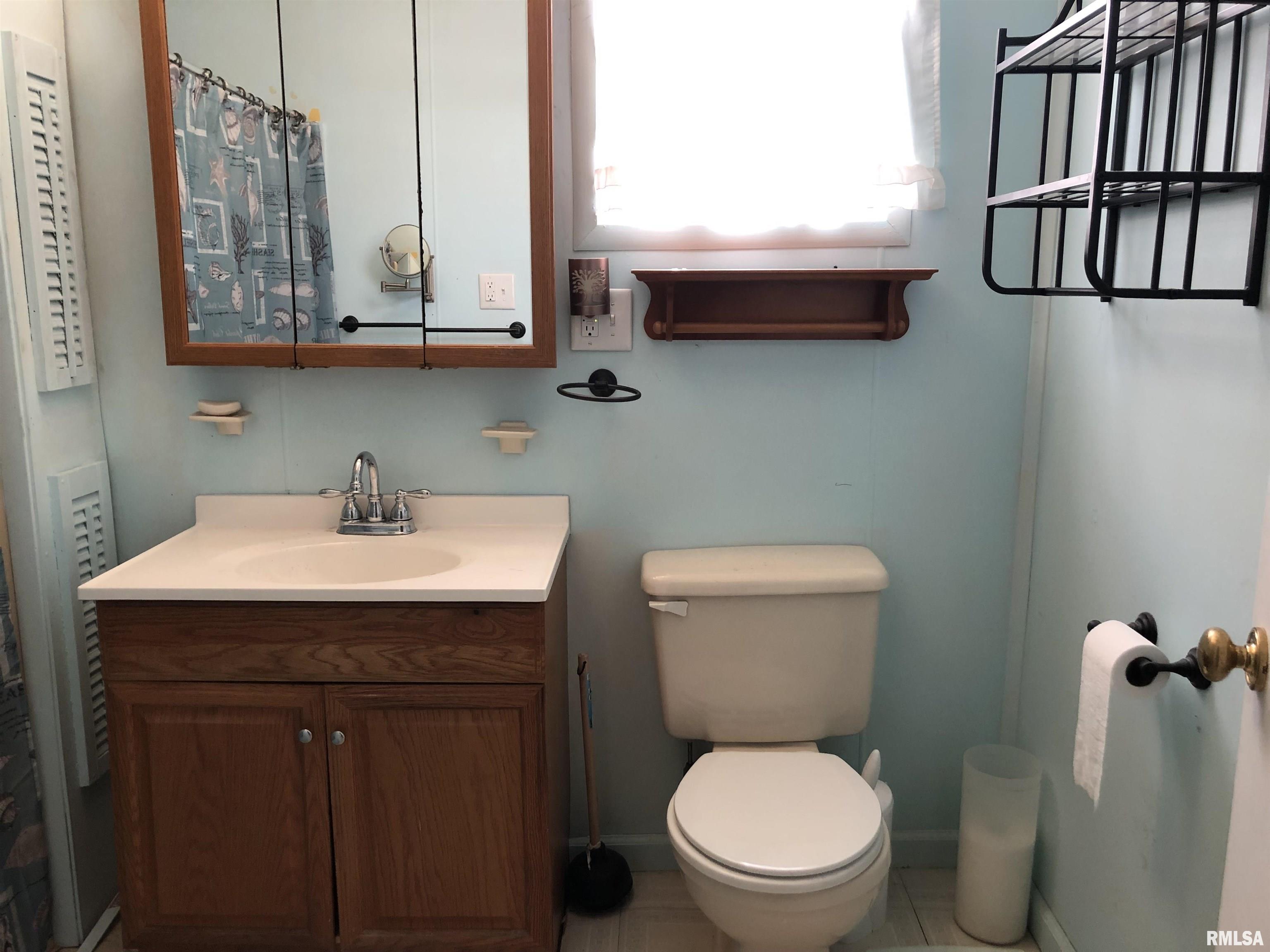 12822 East Bethel Road Mount Vernon, IL 62864 - Photo 26 of 38 Gallery Image 26