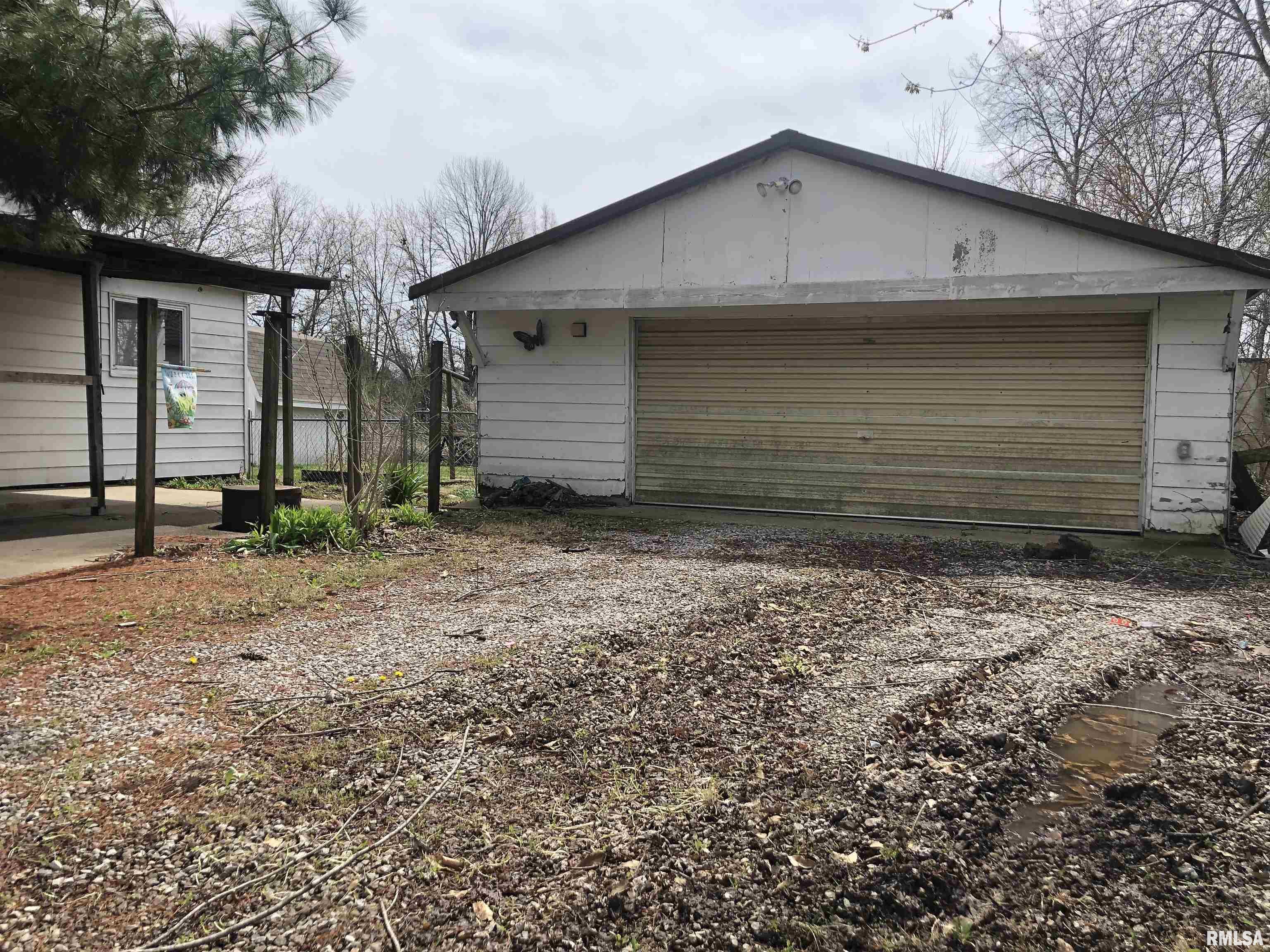 12822 East Bethel Road Mount Vernon, IL 62864 - Photo 10 of 38 Gallery Image 10