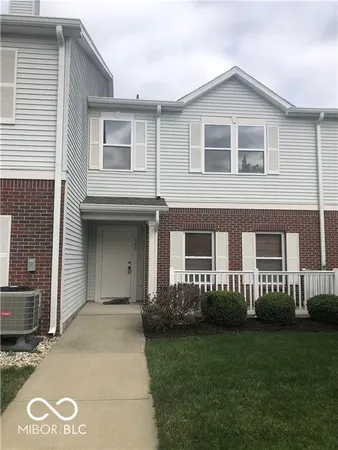 $1,675 | 13325 White Granite Drive, Unit 300, Fishers, IN 46038