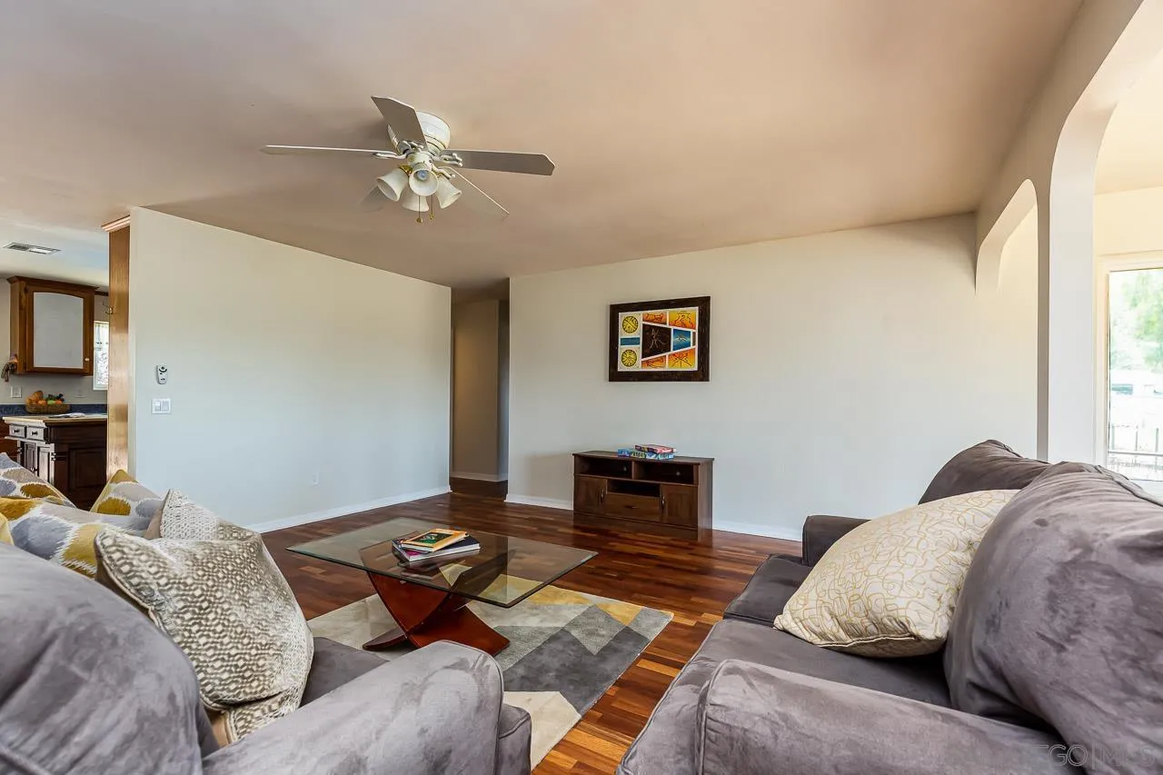 18940 Highland Valley Road Ramona, CA 92065 - Photo 4 of 31 Gallery Image 4