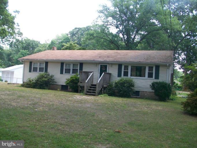 8487 Bussenius Road Pasadena, MD 21122 - Photo 2 of 8 Exterior (Main)
