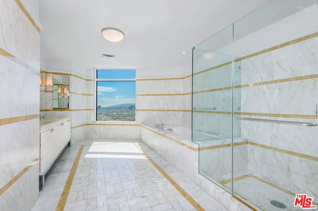 $4,100,000 | 1 West Century Drive, Unit 24D, Los Angeles, CA 90067