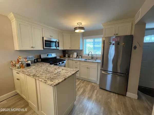 $2,150 | 20 Vine Court, Long Branch, NJ 07740