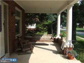 42 Upland Road Wyomissing, PA 19609 - Photo 8 of 10 Exterior Front