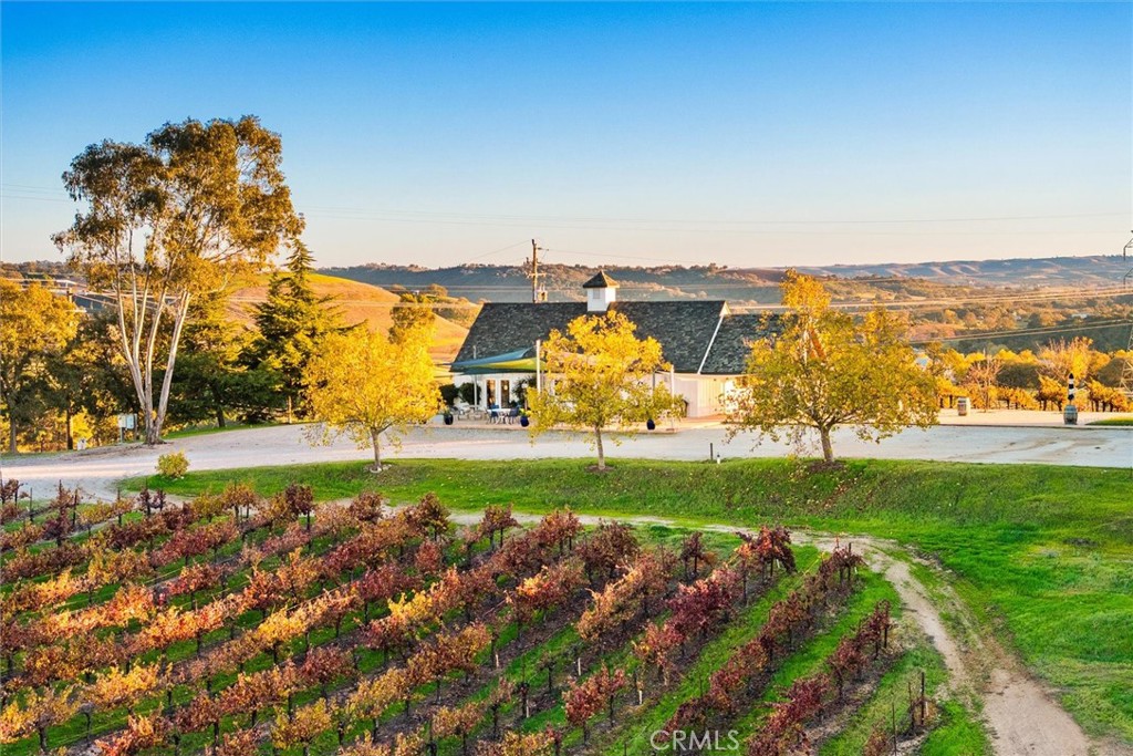 1985 Penman Springs Road Paso Robles, CA 93446 - Photo 56 of 65 a view of a park