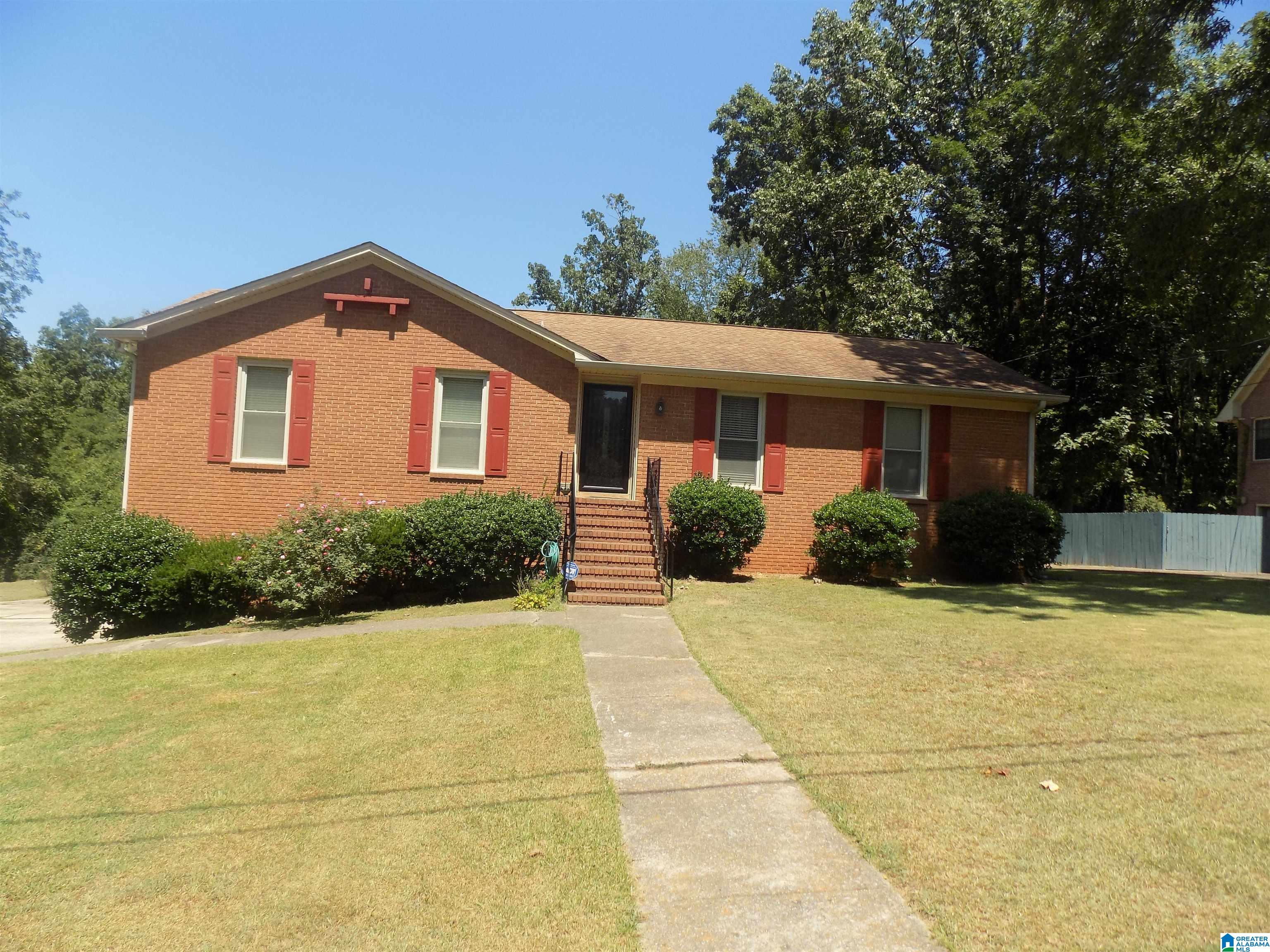 350 11th Place Pleasant Grove, AL 35127 - Photo 2 of 26