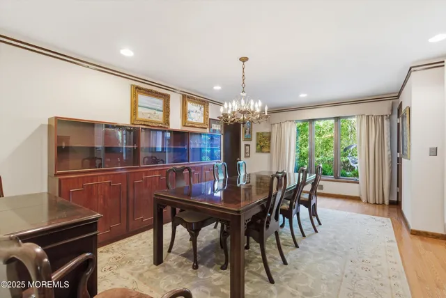 $1,050,000 | 8 Glenwood Drive, Tinton Falls, NJ 07724