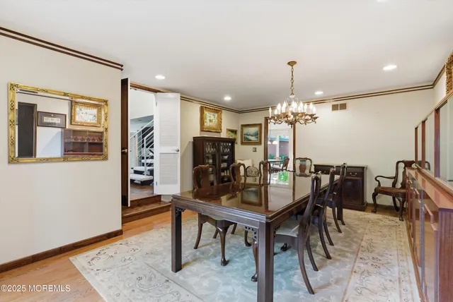 $1,050,000 | 8 Glenwood Drive, Tinton Falls, NJ 07724