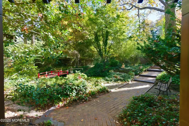 $1,050,000 | 8 Glenwood Drive, Tinton Falls, NJ 07724