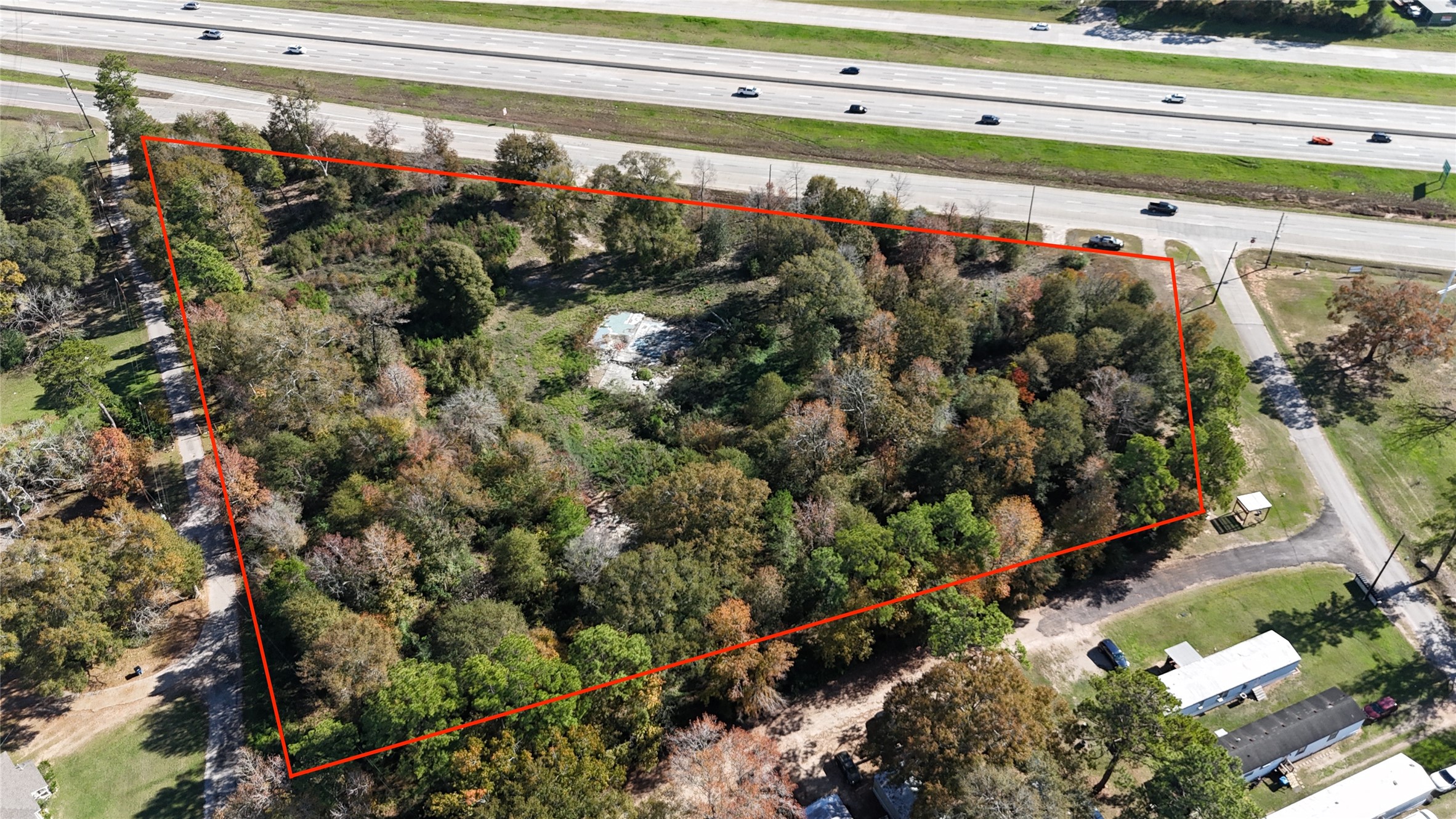 13720 Highway 59 Splendora, TX 77372 - Photo 4 of 12 a view of a garden