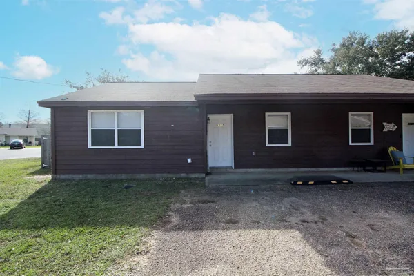 $1,225 | 1157 Belden Lane, Gulf Breeze, FL 32563