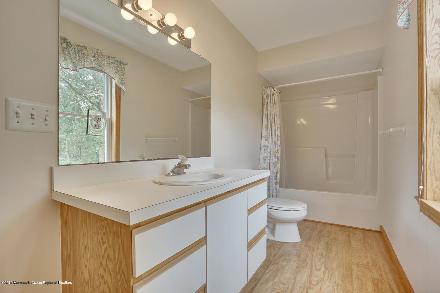 3 Dunhill Road Jackson, NJ 08527 - Photo 33 of 50 3 Dunhill Rd Jackson Township-large-073-