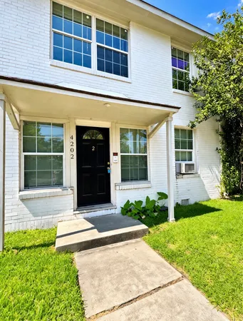 $800 | 4202 Walker Street, Houston, TX 77023
