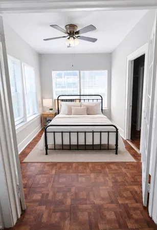 $800 | 4202 Walker Street, Houston, TX 77023