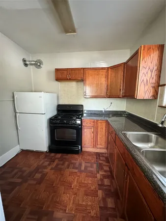 $800 | 4202 Walker Street, Houston, TX 77023