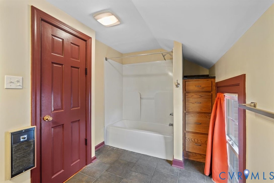 2297 Indian Oak Road Crewe, VA 23930 - Photo 36 of 46 a view of walk in closet