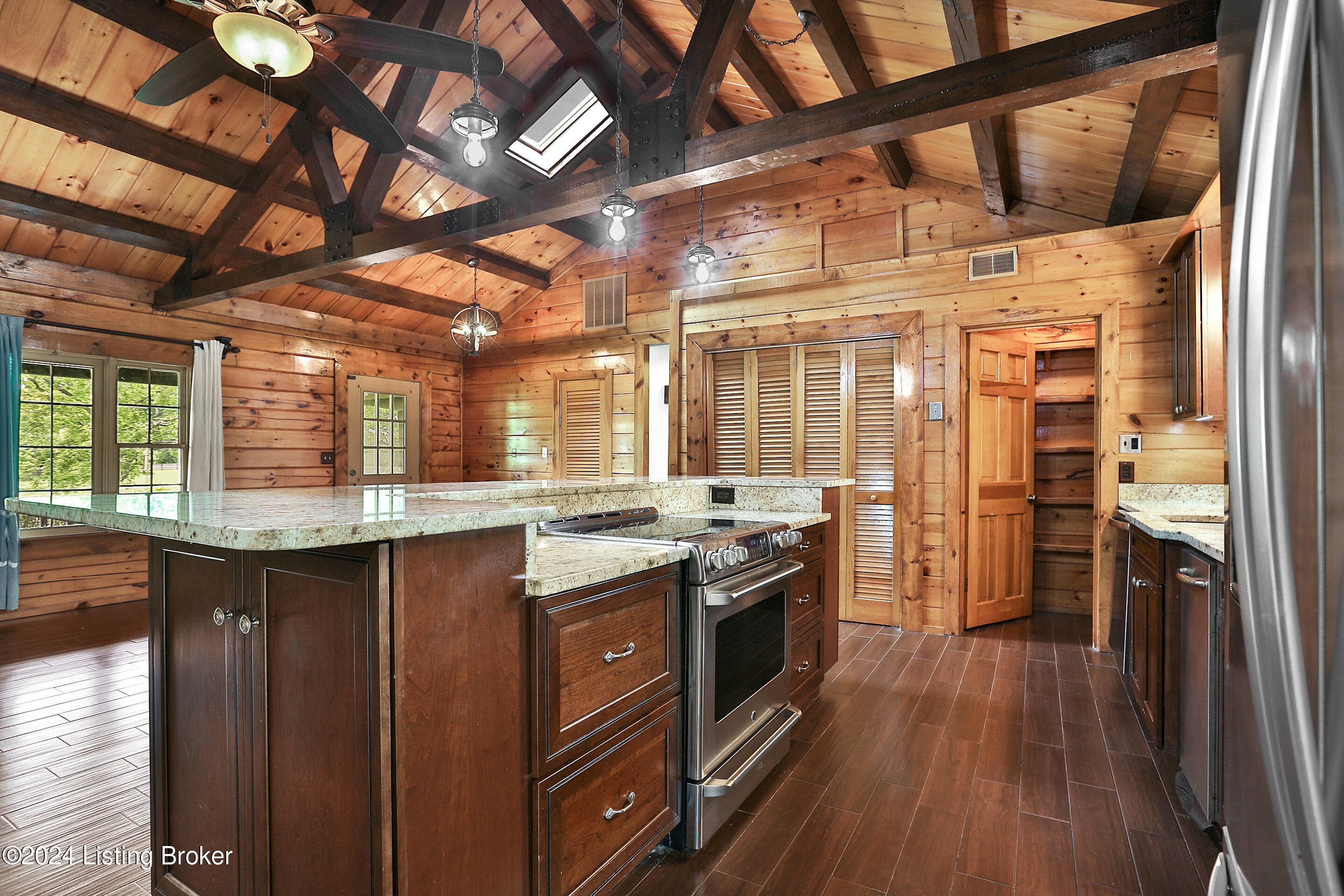 4181 Todds Point Road Simpsonville, KY 40067 - Photo 11 of 37 CT6C9912_1