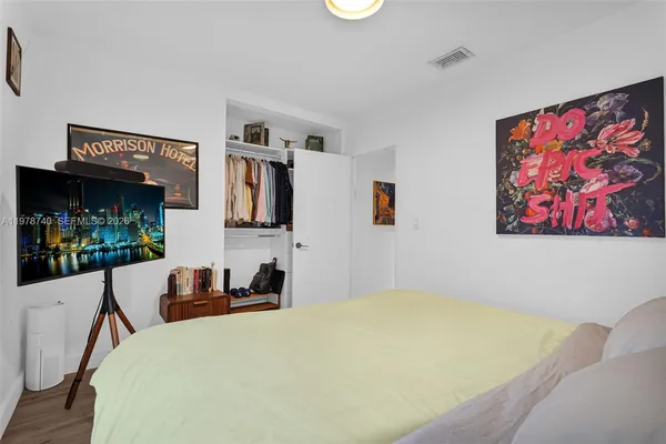 $4,400 | 274 Northwest 43rd Street, Miami, FL 33127