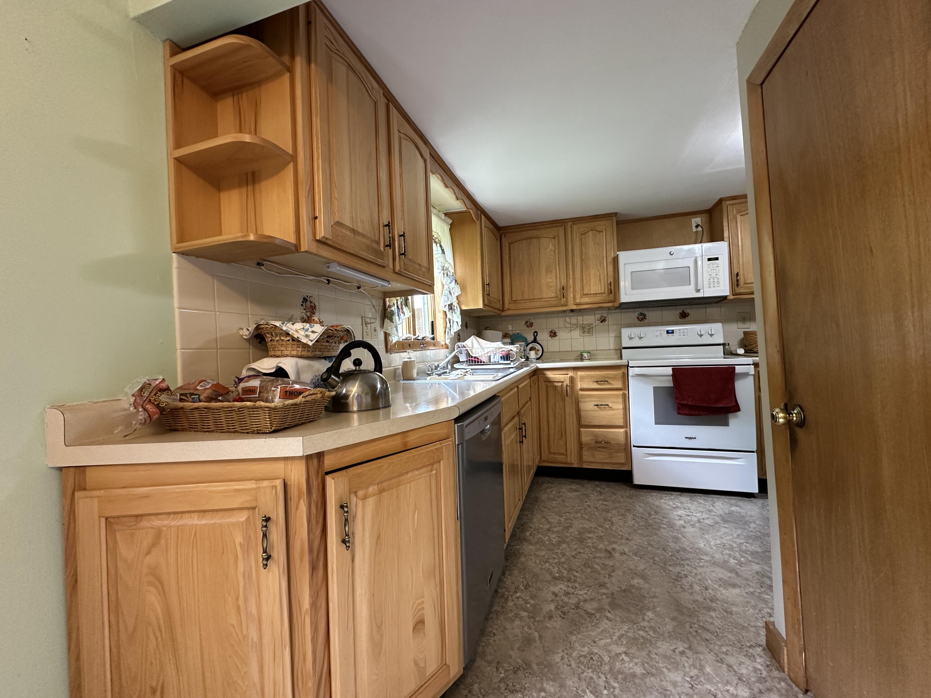 21 South Gage Road Oakland, ME 04963 - Photo 4 of 34 Kitchen