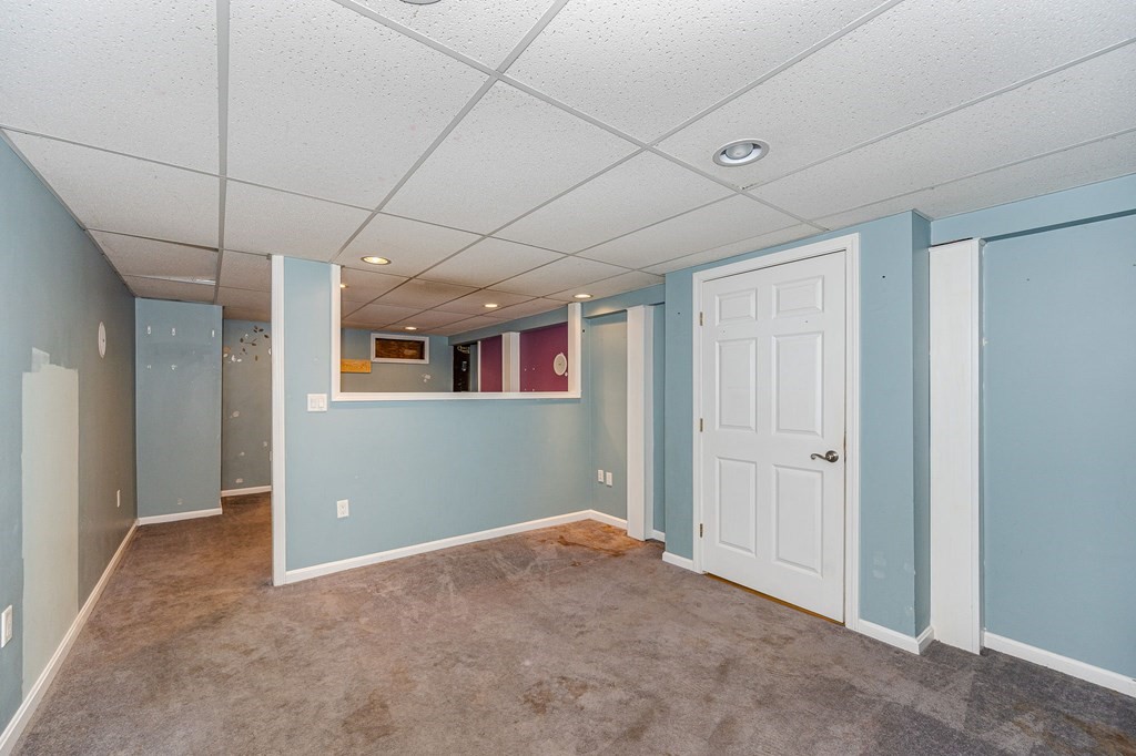 29 Emery Road Townsend, MA 01469 - Photo 15 of 25 a view of a room with closet