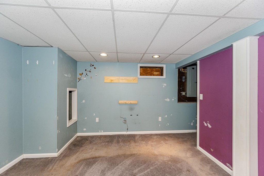 29 Emery Road Townsend, MA 01469 - Photo 17 of 25 a view of empty room