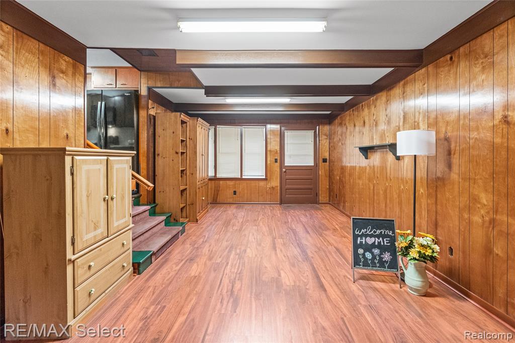 3323 East Carpenter Road Flint, MI 48506 - Photo 8 of 35