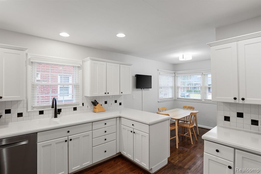 1604 Mansfield Road Birmingham, MI 48009 - Photo 8 of 30