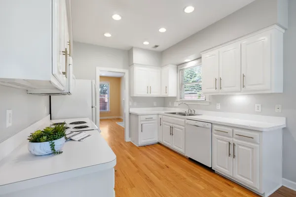 $2,600 | 4207 A Kirtland Road, Nashville, TN 37215