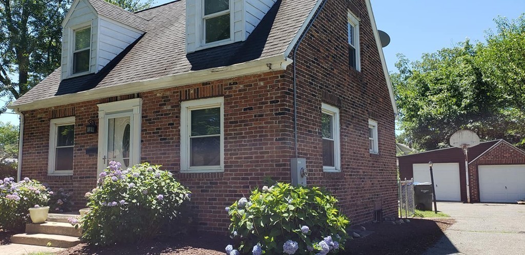 232 Prentice Street Springfield, MA 01104 - Photo 24 of 24 front view of a house