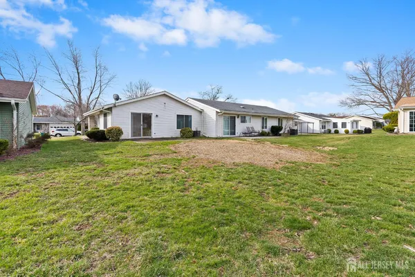 $269,000 | 274 Convent Road, Unit D, Monroe Township, NJ 08831