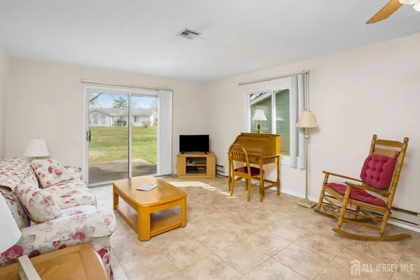 $269,000 | 274 Convent Road, Unit D, Monroe Township, NJ 08831