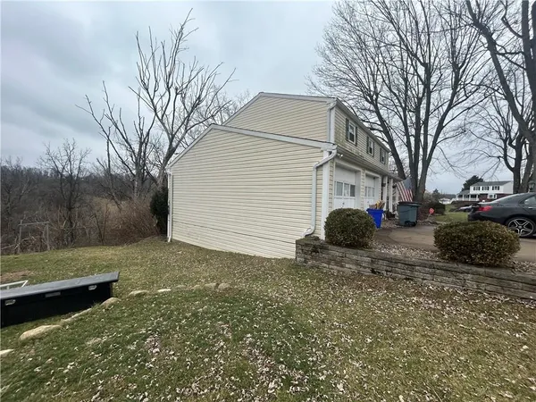 $200,000 | 3106 Julie Drive, South Park, PA 15129