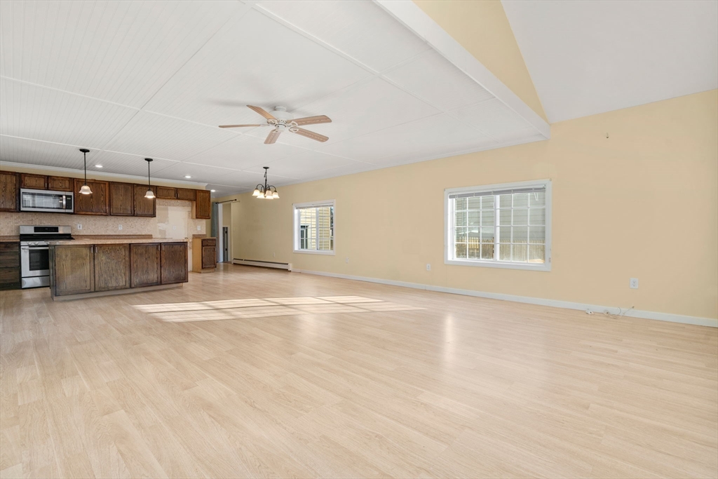 27 Stillman Street Framingham, MA 01702 - Photo 4 of 24