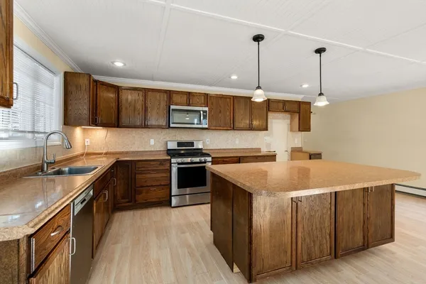 $799,000 | 27 Stillman Street, Framingham, MA 01702