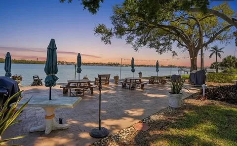 $133,499 | 1847 Shore Drive South, Unit 710, South Pasadena, FL 33707