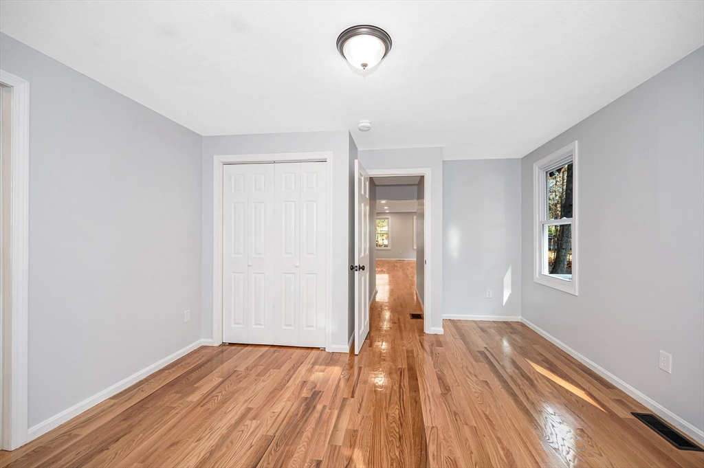 210 Dunstable Road North Chelmsford, MA 01863 - Photo 16 of 41