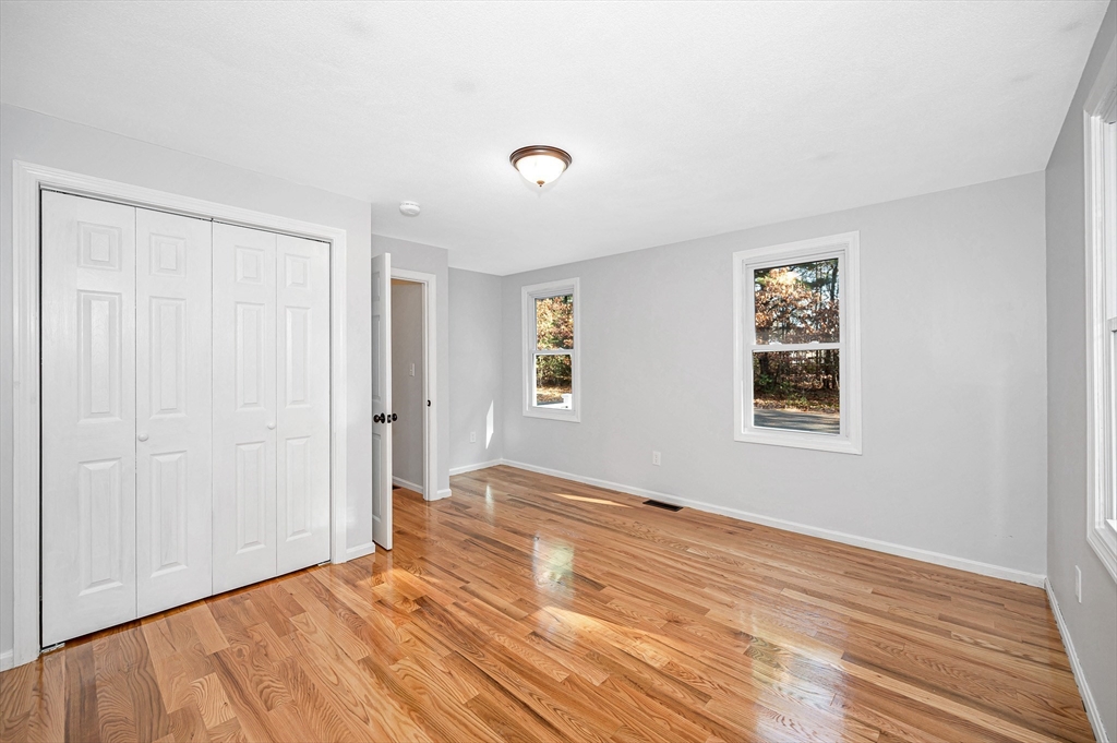 210 Dunstable Road North Chelmsford, MA 01863 - Photo 17 of 41