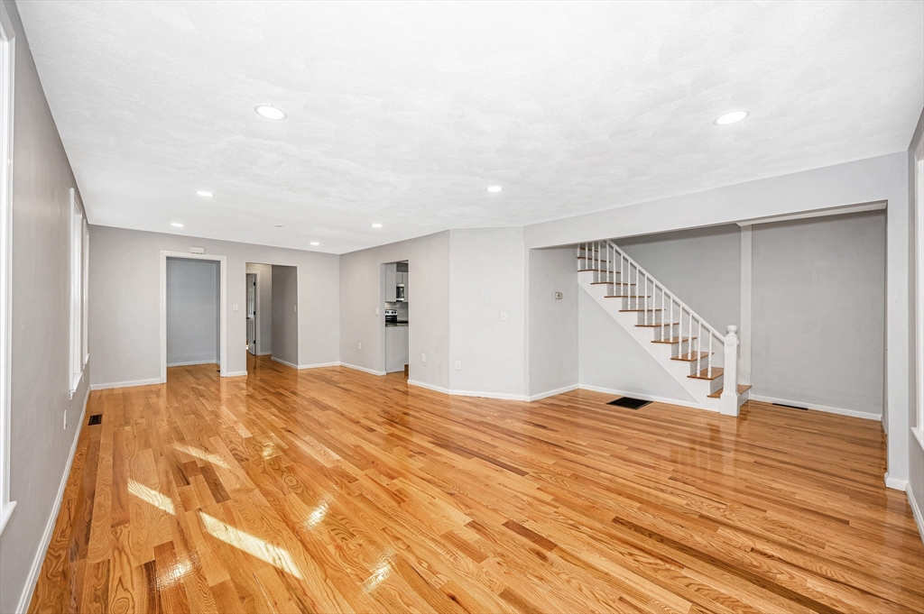 210 Dunstable Road North Chelmsford, MA 01863 - Photo 3 of 41