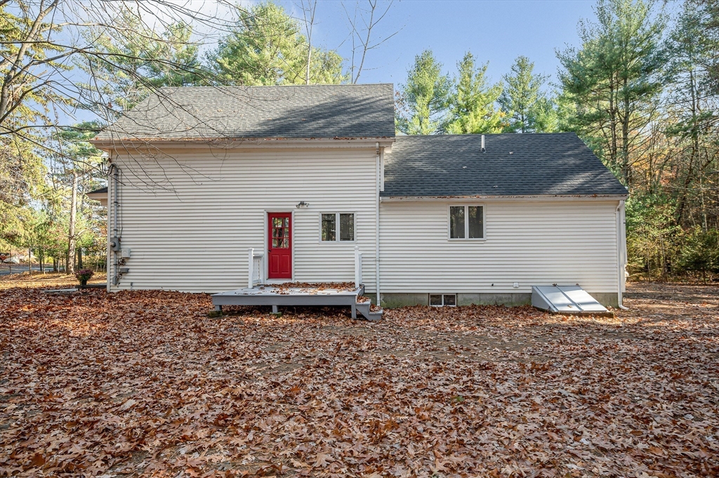 210 Dunstable Road North Chelmsford, MA 01863 - Photo 36 of 41