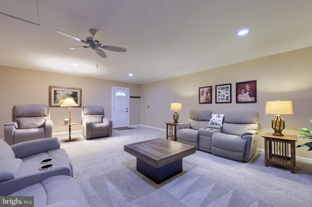 $483,500 | 2861 Dogwood Circle, Manheim, PA 17545